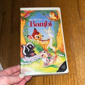 Rare Find! Vintage Walt Disney's "Black Diamond" Classics Bambi VHS #942